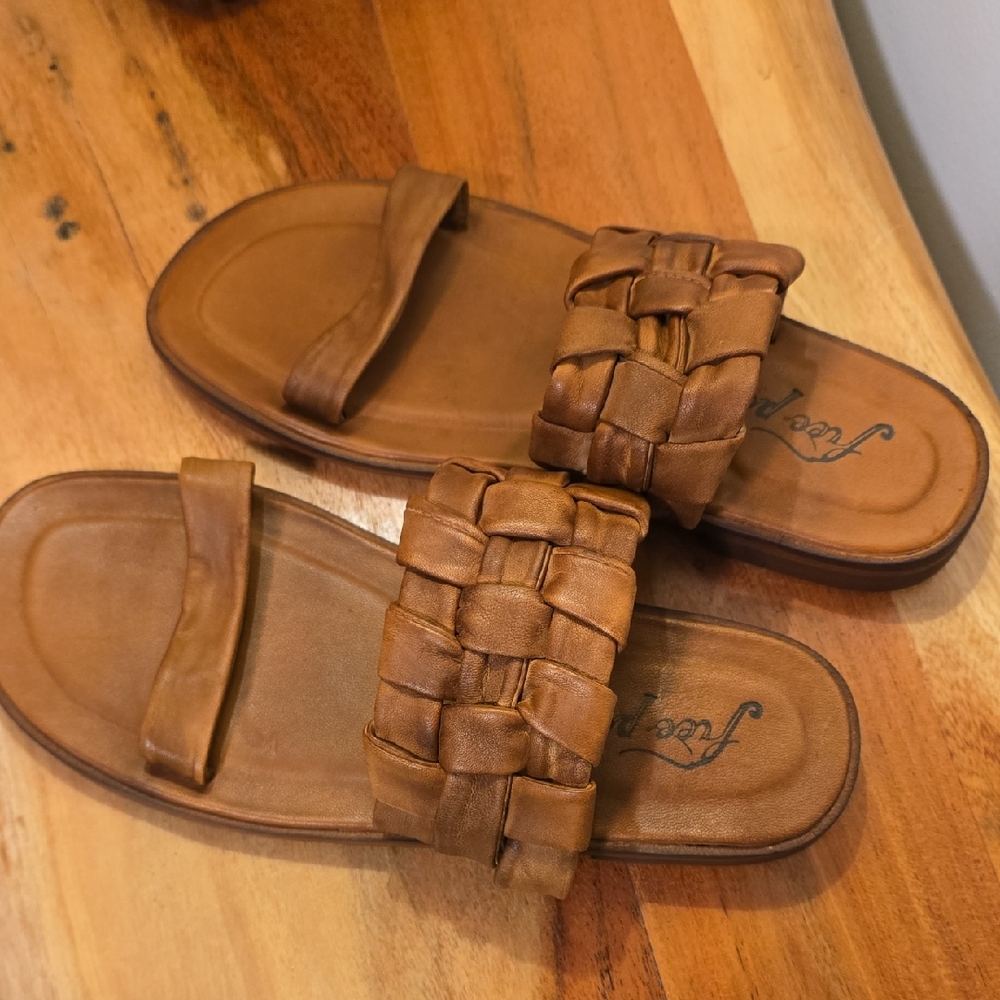 Free People Brown Leather Woven Sandals NEW Size 7.5